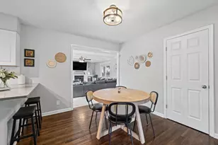 4247 Sandstone Dr, Eagan, MN 55122 - Photo 7