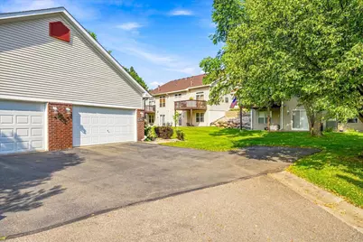 2442 Autumn Ridge Court, Chanhassen, MN 55317 - Photo 3