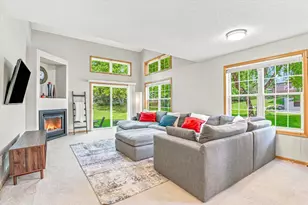 2442 Autumn Ridge Ct, Chanhassen, MN 55317 - Photo 7