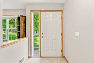 2442 Autumn Ridge Ct, Chanhassen, MN 55317 - Photo 5