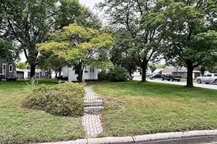 802 12th St N, Benson, MN 56215 - Photo 25