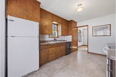 800 Broadway Avenue S, Sauk Rapids, MN 56379 - Photo 9