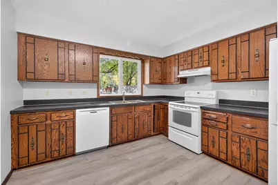 11043 98th Place N, Maple Grove, MN 55369 - Photo 15