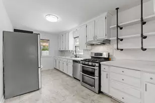906 Sherwood Ave, Saint Paul, MN 55106 - Photo 13