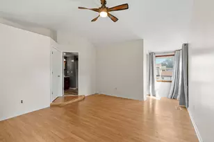 906 Sherwood Ave, Saint Paul, MN 55106 - Photo 37