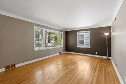 906 Sherwood Avenue, Saint Paul, MN 55106 - Photo 5