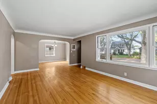 906 Sherwood Ave, Saint Paul, MN 55106 - Photo 9