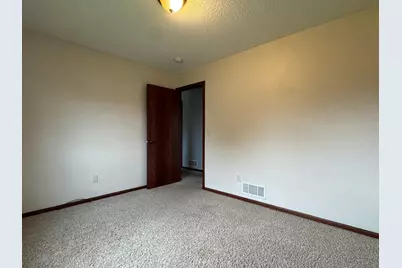 100 Olympic Court, Mankato, MN 56001 - Photo 23