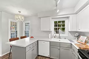 7505 W 111th St, Bloomington, MN 55438 - Photo 9