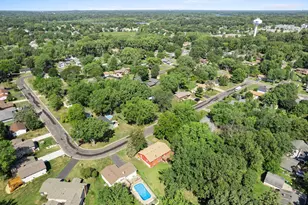 4212 Desoto St, Vadnais Heights, MN 55127 - Photo 33