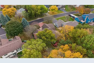 8685 Sycamore Lane N, Maple Grove, MN 55369 - Photo 5