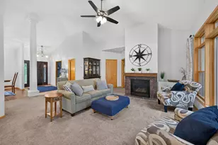 11140 Lake Pointe Dr, Chisago City, MN 55013 - Photo 5