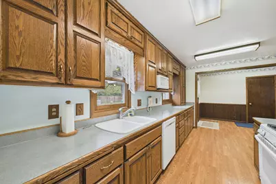 8831 Greenway Avenue S, Cottage Grove, MN 55016 - Photo 11