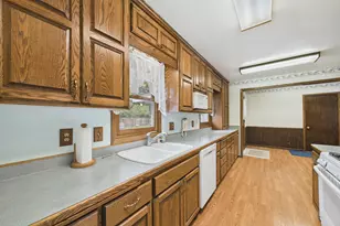 8831 Greenway Ave S, Cottage Grove, MN 55016 - Photo 11