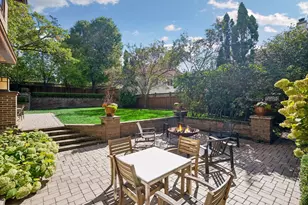 2409 E Lake Of The Isles Pkwy, Minneapolis, MN 55405 - Photo 33