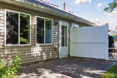 7658 Newbury Road, Woodbury, MN 55125 - Photo 27
