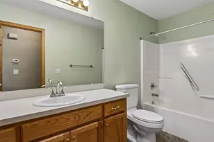 7658 Newbury Rd, Woodbury, MN 55125 - Photo 25