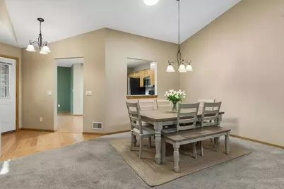7658 Newbury Road, Woodbury, MN 55125 - Photo 7