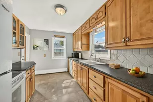 215 Highland Ct SW, Rochester, MN 55902 - Photo 11