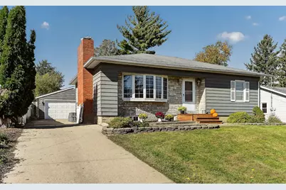 215 Highland Court SW, Rochester, MN 55902 - Photo 1
