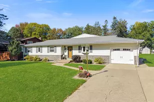 207 E Hollett St, Tracy, MN 56175 - Photo 43