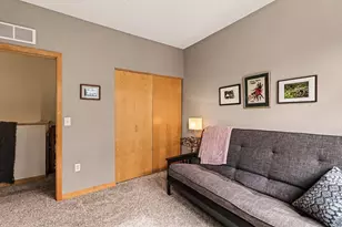 820 Emerald St, Saint Paul, MN 55114 - Photo 15