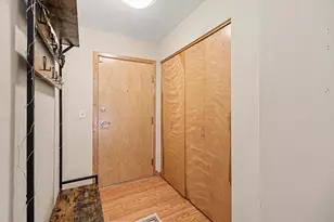 820 Emerald St, Saint Paul, MN 55114 - Photo 9