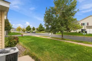 3534 Sterling Heights Dr, River Falls, WI 54022 - Photo 3