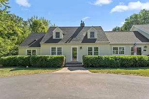 25745 Wildrose Ln, Excelsior, MN 55331 - Photo 3