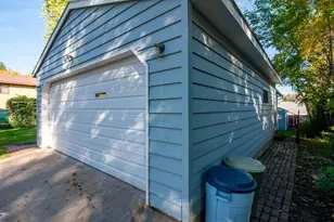 908 W Linden Street W, Fergus Falls, MN 56537 - Photo 9