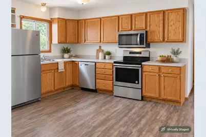 703 N 5th Street #1, Marshall, MN 56258 - Photo 3
