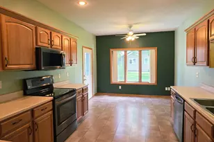 1106 Devito St, Marshall, MN 56258 - Photo 11