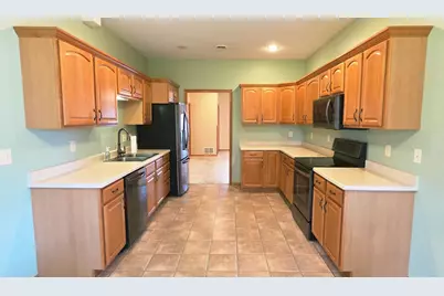 1106 Devito Street #6, Marshall, MN 56258 - Photo 13