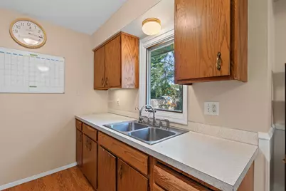 7740 Regent Avenue N, Brooklyn Park, MN 55443 - Photo 11