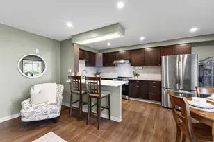 3304 River Bluff Dr, Eagan, MN 55121 - Photo 3