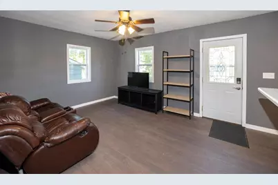 311 15th Street S, Moorhead, MN 56560 - Photo 3