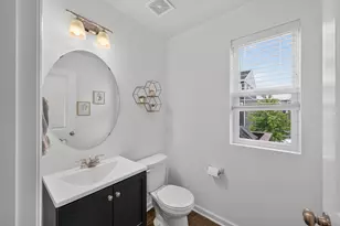 748 Midtown Ln, New Brighton, MN 55112 - Photo 9