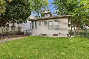 268 Sidney St E, Saint Paul, MN 55107 - Photo 17