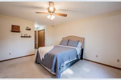 3379 Southgate Court #B, Eau Claire, WI 54701 - Photo 17