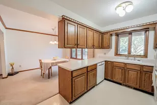 3379 Southgate Ct, Eau Claire, WI 54701 - Photo 7