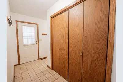 3379 Southgate Court #B, Eau Claire, WI 54701 - Photo 3