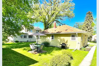 213 Tindolph Avenue N, Thief River Falls, MN 56701 - Photo 3