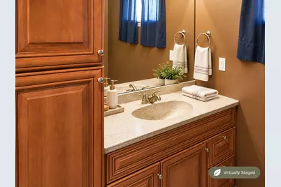 605 Pleasant Avenue, Marshall, MN 56258 - Photo 5