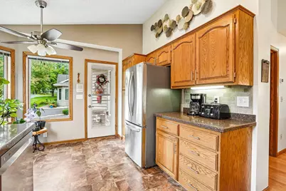 994 Stratford Lane W, Burnsville, MN 55337 - Photo 19
