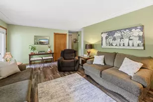 260 Westgate Dr, Winsted, MN 55395 - Photo 7