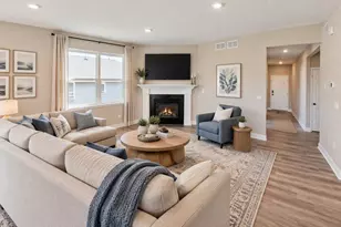 1712 Oak Crk Dr, Chaska, MN 55318 - Photo 5