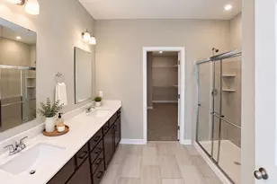 1712 Oak Crk Dr, Chaska, MN 55318 - Photo 7