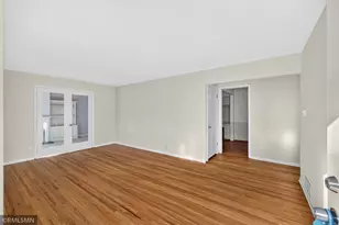 43 Suzanne Ave, Vadnais Heights, MN 55127 - Photo 5