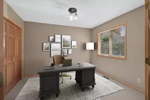 525 Sterling St S, Maplewood, MN 55119 - Photo 21