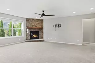 16285 Dryden Rd, Lakeville, MN 55044 - Photo 45